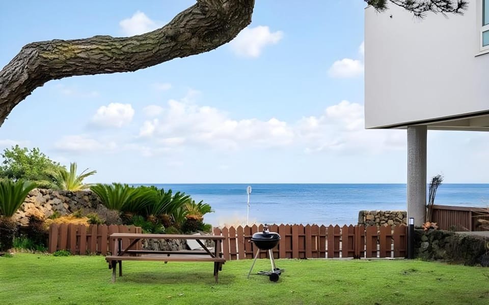 Seogwipo Jeju Tob Ocean View Pension Bed and Breakfast in South Korea