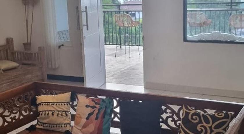 villa sky valley puncak Hotel in Cisarua