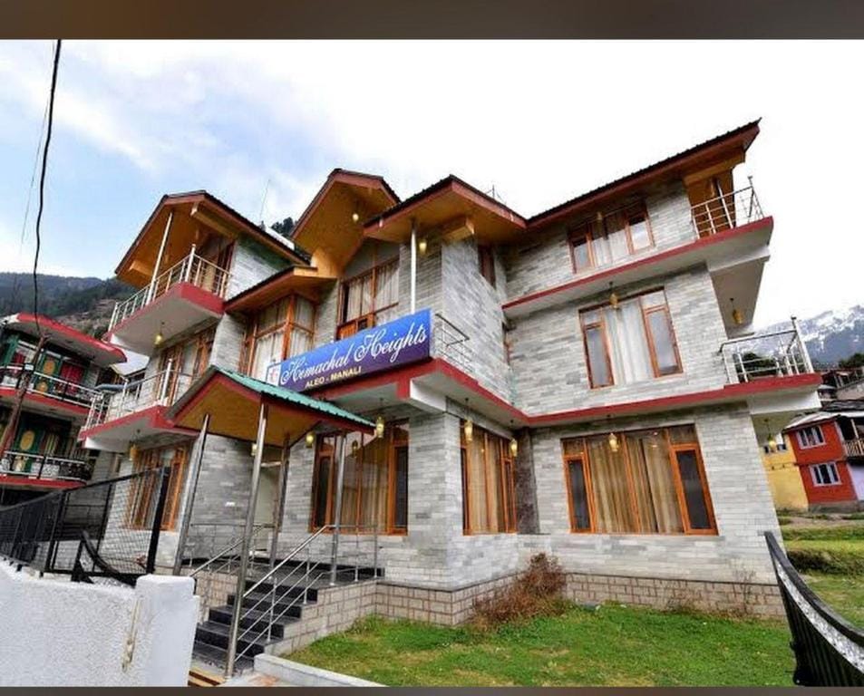 Himachal Heights Hotel in Manali