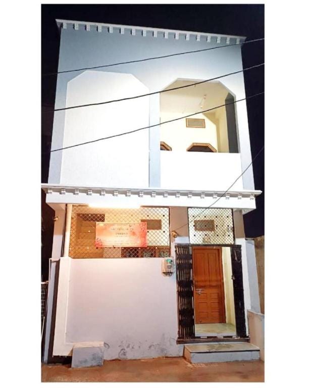 Goroomgo Shree Ram Kuti Homestay Ujjain Vacation rental in India