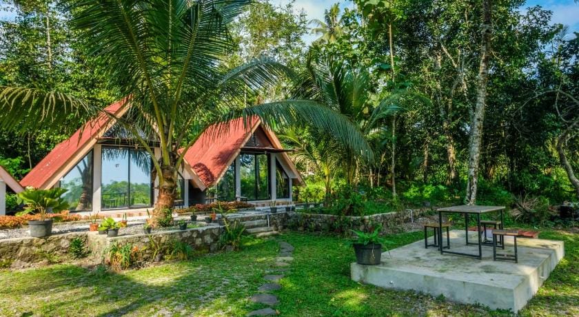 RedDoorz @ Pondok Palma Villa Hotel in Special Region of Yogyakarta