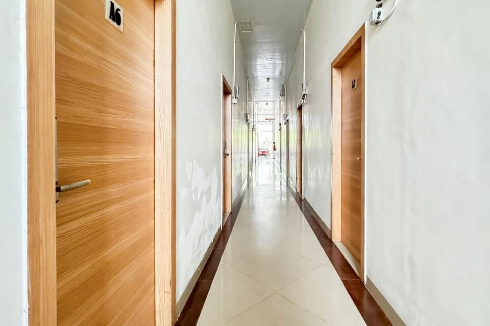 RedDoorz @ Jalan Basuki Rahmat Palembang Hotel in Indonesia