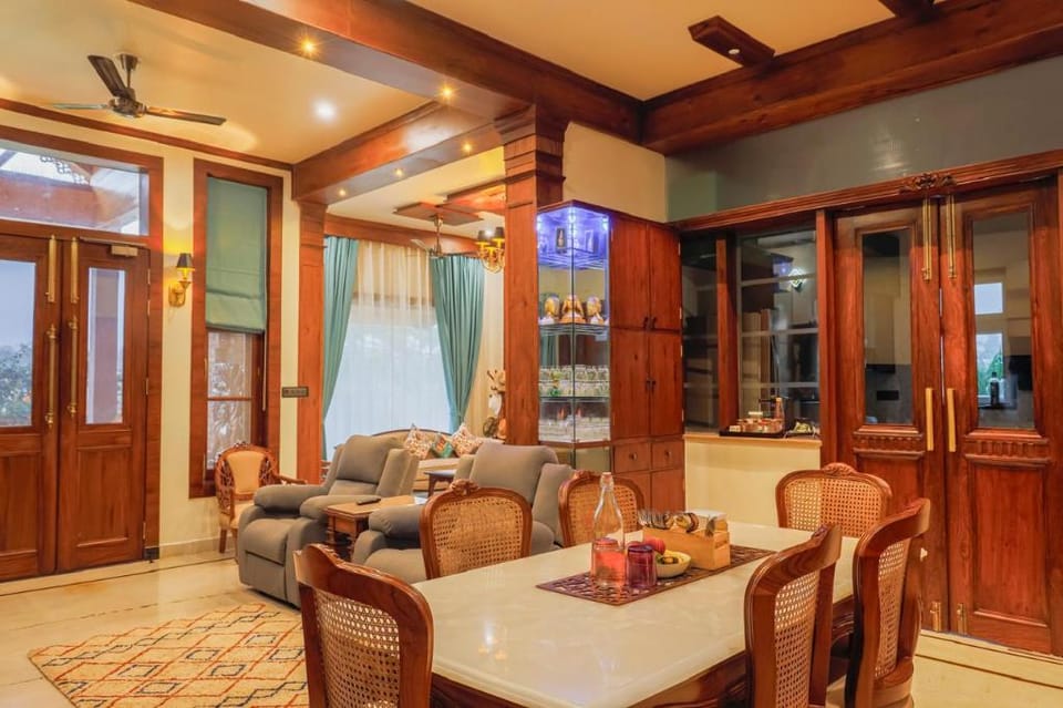 Vanhills - Luxury Home Stay in Jim Corbett Hotel in Uttarakhand