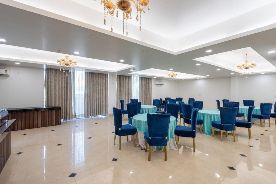 The sandalwood by Mavenco Hospitality Hotel in Gurugram