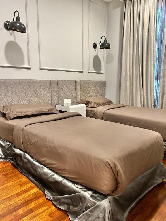 LUXURY5 3BR Penthouse The ShoreResidence 6-9Pax Apartment in Malacca