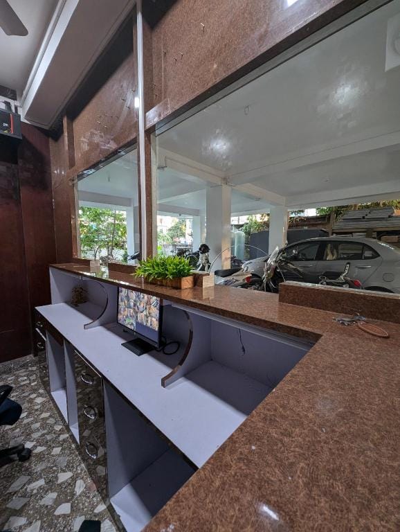 Woodland Guest House Hotel in India
