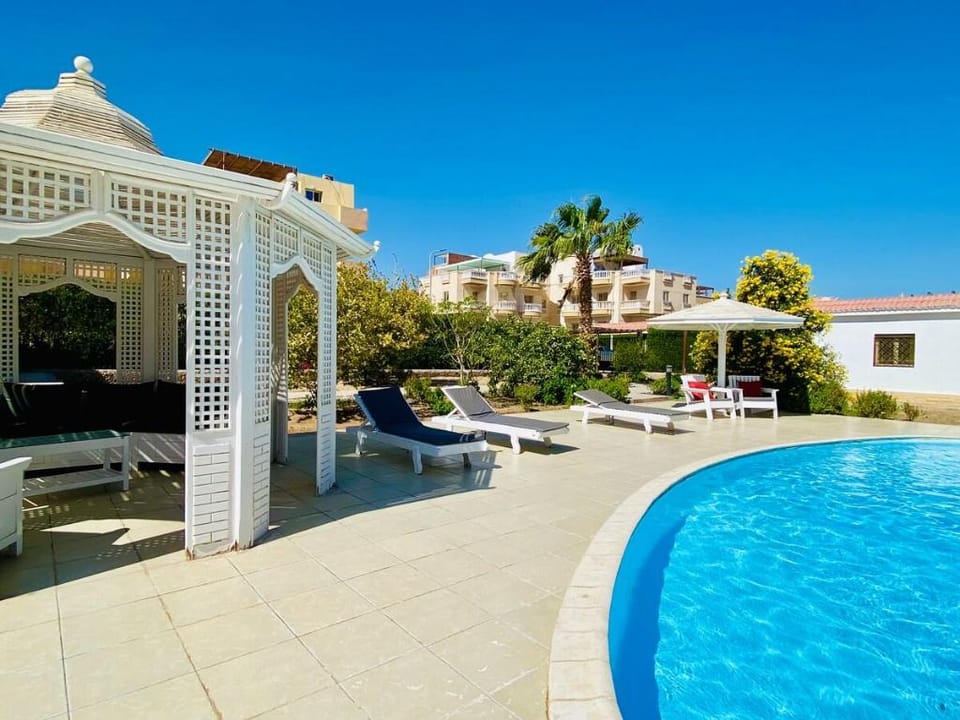Studio Cherry mit Pool Anlagen Apartment in Hurghada
