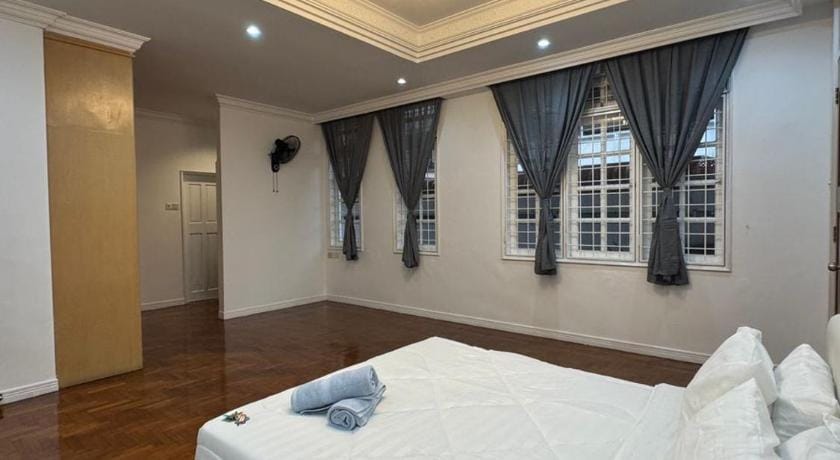 Melon Resort Vacation rental in George Town