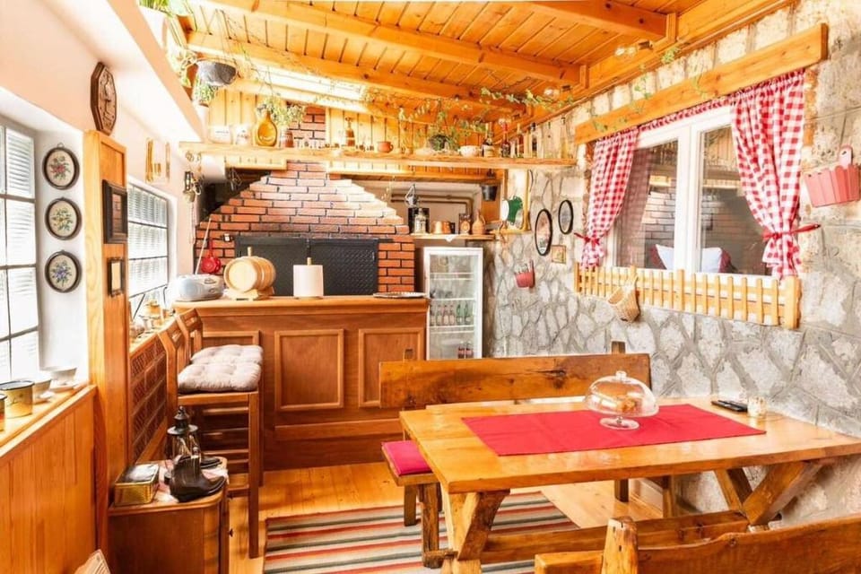 Apartment Bulbul - Modern stay with Bosnian charm Apartment in Sarajevo