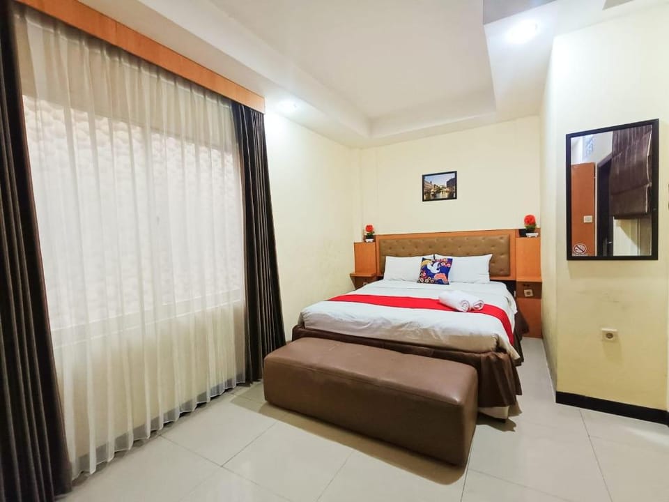 Yutaka Inn Drainbow Royal Plaza Hotel in Surabaya