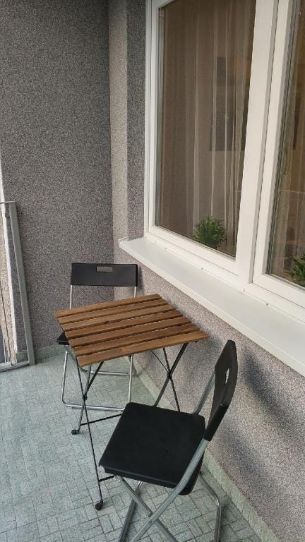 Apartament Wiosenny 52m2(sqm) Kłodzko ENG/FR/CZ Apartment in Lower Silesian Voivodeship