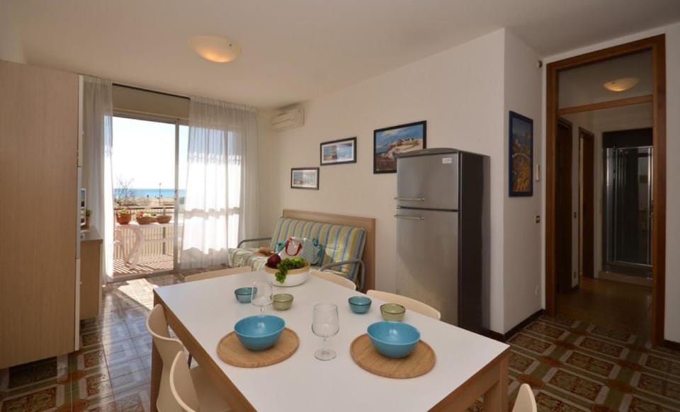 Enjoyable seaside flat with large terrace Apartment in Bibione