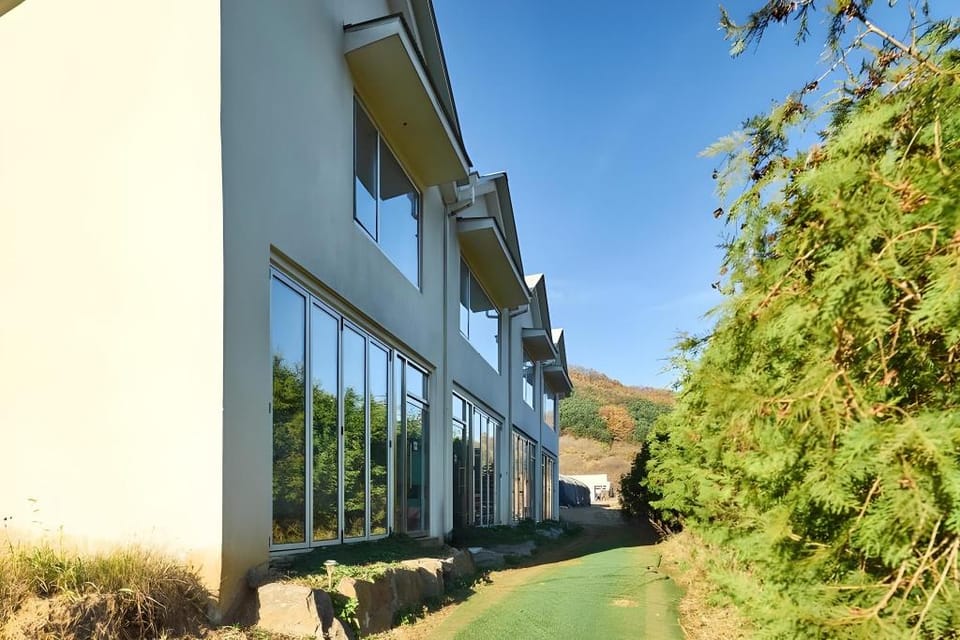 Dimildimil Poolvilla Bed and Breakfast in Gyeonggi-do