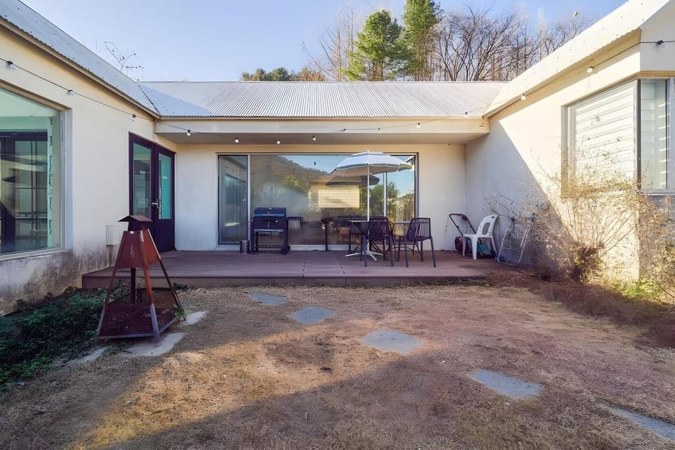 Dimildimil Poolvilla Bed and Breakfast in Gyeonggi-do