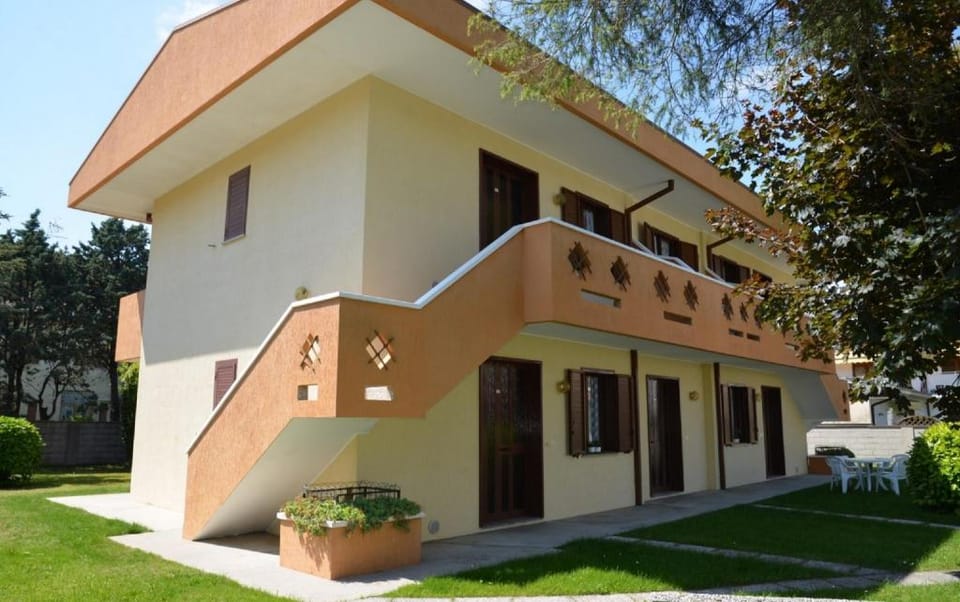 Apartment with a wooden design 600m from the beach Apartment in Bibione