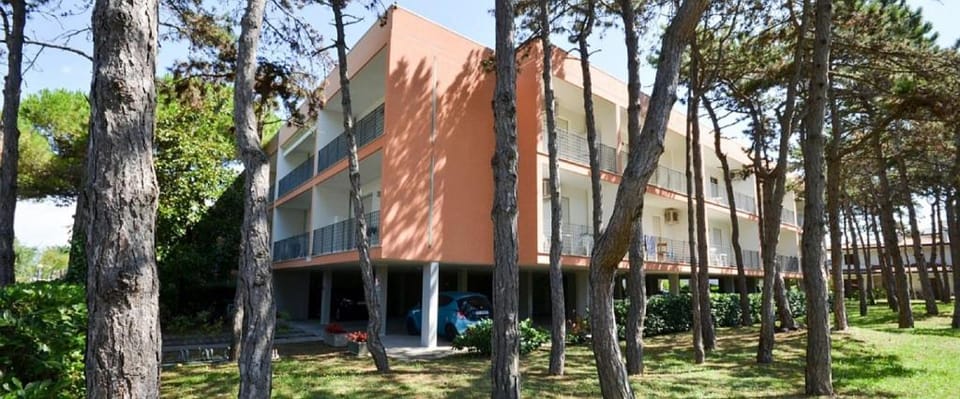 Colourful and practical flat in Bibione Apartment in Bibione