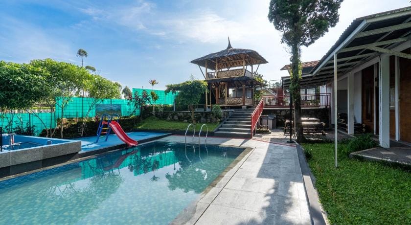 Villa Kayu Ciwidey Hotel in West Java