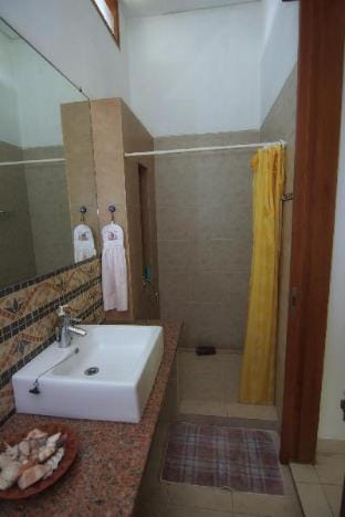 Tropical Chic Escape - Garden Courtyard Retreat Vacation rental in Bandung