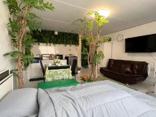 C9 Popula Condo by Prathomlerk Apartment in Bangkok
