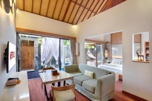 Romantic 1BR Private Pool Villa near Legian Beach Vacation rental in Kuta