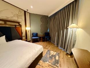 D0405 Deluxe King Room with Sea & Mountain View Apartment in Phan Thiet