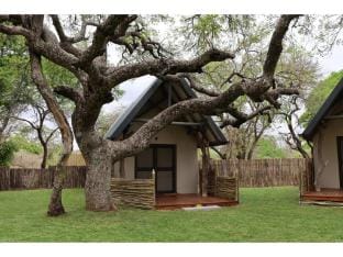 Leopard's Bend Bush Lodge Apartment in South Africa