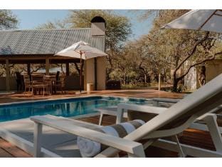 Leopard's Bend Bush Lodge Apartment in South Africa
