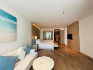 Alacarte Ha Long, Vietnam Apartment in Laos