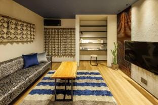 【BRILE Takayama-Midorigaoka】Vintage Design Villa with Garage【Limited to One Group per Day】 Villa in Takayama