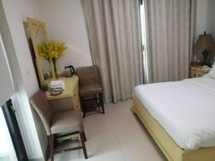 Master Bedroom with bath inside Vacation rental in Dubai