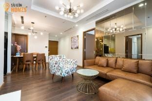 Vinhomes Central Park 3 Bedrooms- With City View Apartment in Ho Chi Minh City