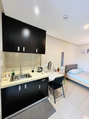 Cozy Studio Apartment near BGC Apartment in Pasig