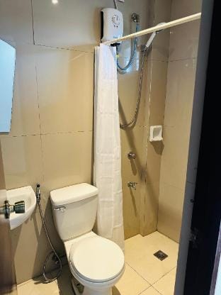 Cozy Studio Apartment near BGC Apartment in Pasig