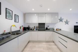 St Martins 2 Bedroom & 2 Bathroom Apt. 4 - Ruislip Apartment in London Borough of Harrow