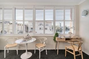 Bay Court II -Spacious Studio next to Hayes Beach Vacation rental in Sydney