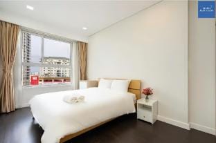 RAINBOW Sky Center TSN Airport Apartment in Ho Chi Minh City