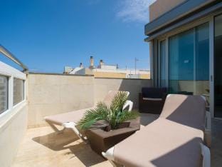 Awesome beachfront terrace By CanariasGetaway Vacation rental in Las Palmas de Gran Canaria