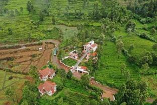 Casa Bonita - Julia Mountain View Room Vacation rental in Ooty