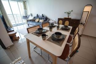 De Luma @ Metropol 2 Bedrooms (Avocados) Vacation rental in Penang