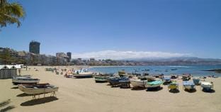 Next to the beach - 5 beds By CanariasGetaway Vacation rental in Las Palmas de Gran Canaria