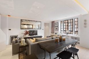 Knightsbridge & Chelsea Lux 2 bed Duplex Apartment in City of Westminster