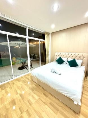 Dream pool villa 3 Villa in Chon Buri Changwat