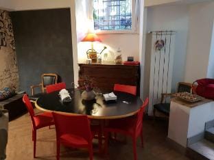 Also for cyclists -The Traveler's Garden Apartment in Rome