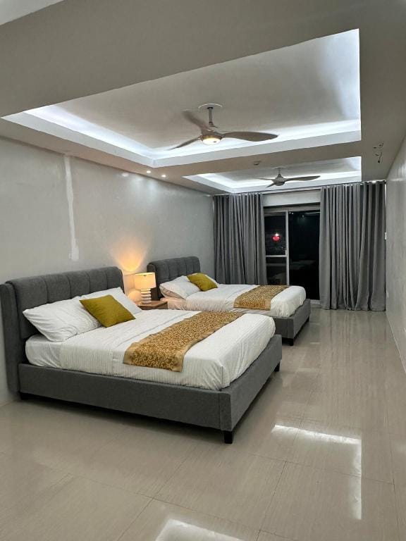 Guestroom 3rd flr- Bo. Barretto near beach Apartment in Olongapo