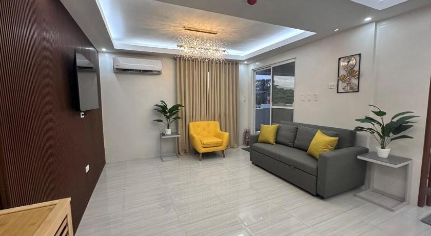 The Penthouse -Bo. Barretto, Olongapo near beach Apartment in Olongapo