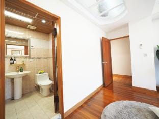 You belong in 這座溫暖宅邸裡/Mar-exclusive Apartment in Taipei City