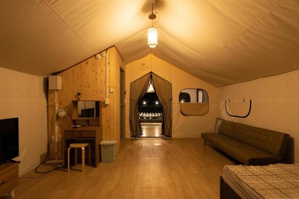 Seosan Godeunnam Glamping Bed and Breakfast in South Korea