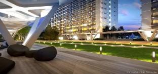 Condotel 1BR Unit w/ Balcony FAME Residences #FM62 Vacation rental in Mandaluyong