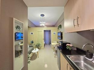 Condotel 1BR w/ Balcony SM Light Residences #LT10 Vacation rental in Mandaluyong