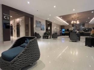 Shore Family suite 2 beds  4pax WIFI Netflix near MOA NAIA 9116 Apartment in Pasay